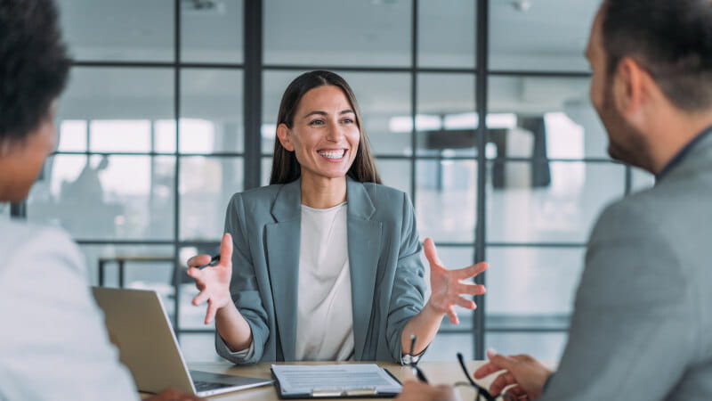 Meeting avec trois personnes
